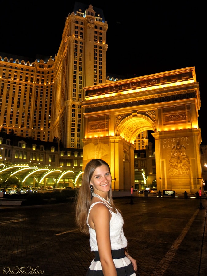 Las_Vegas_Paris_hotel-1