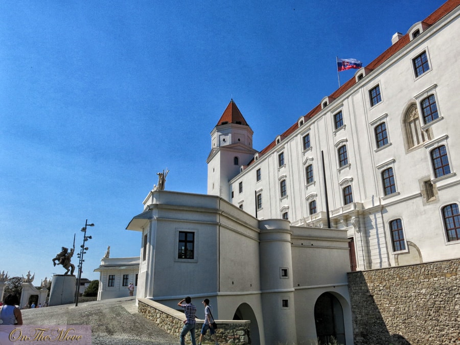 Slovakia-Bratislava_Castle-3